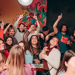 Let's Rock Party Hostel! Age Limit From 18 Until 40! Albergue Cracóvia